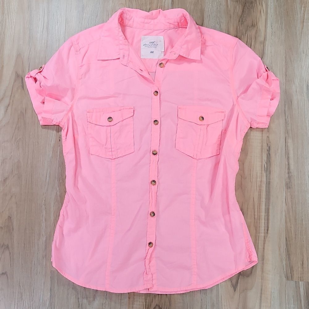 ☔️🔺️H&M Label of Graded Goods Neon Pink Button Front Short Sleeve Top Size 14